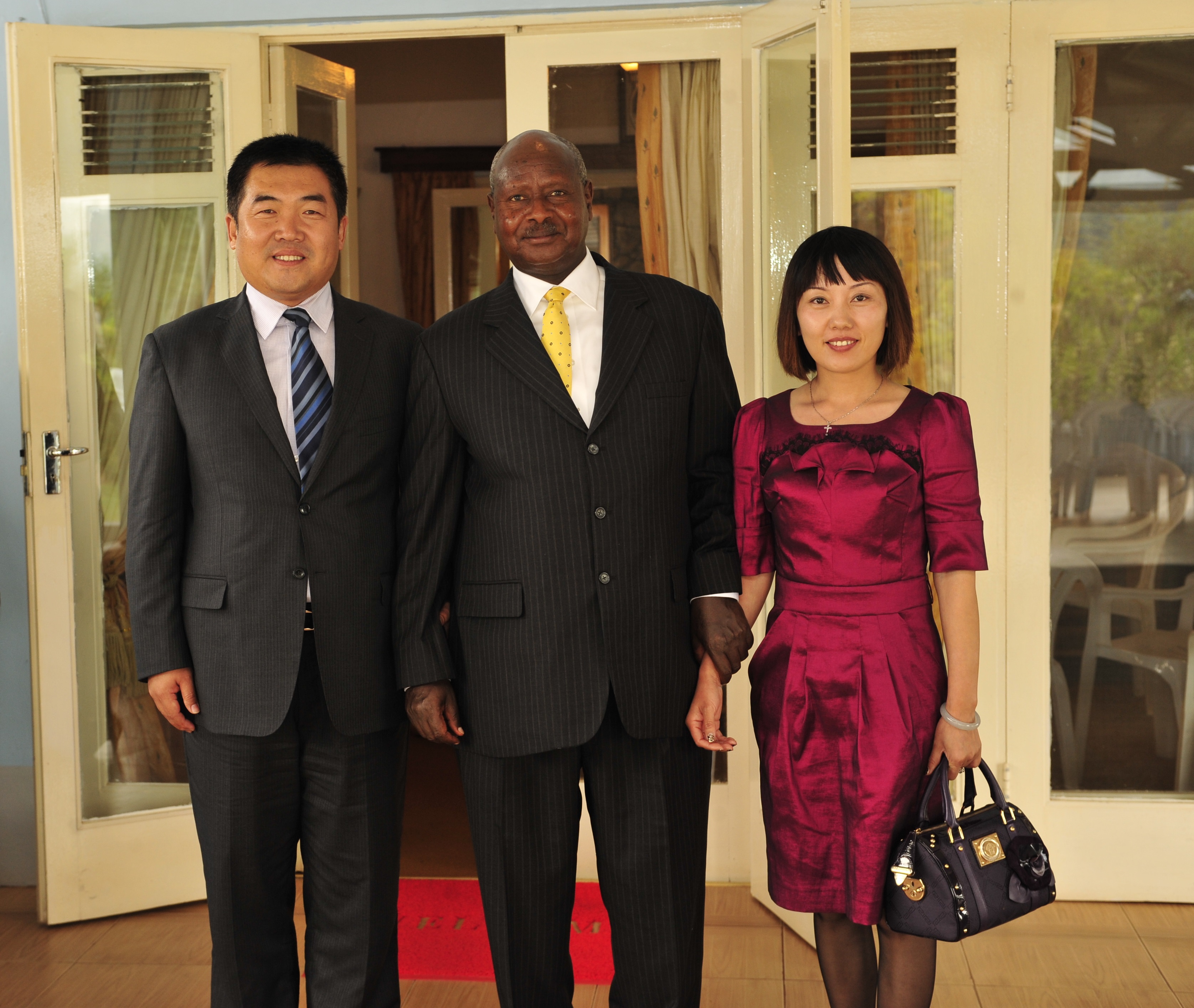 2010年12月7日乌干达总统私人会见集团董事长及其夫人