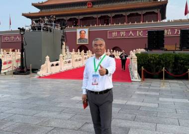 天唐集团董事长张志刚受邀出席纪念中国人民抗日战争暨世界反法西斯战争胜利八十周年阅兵式